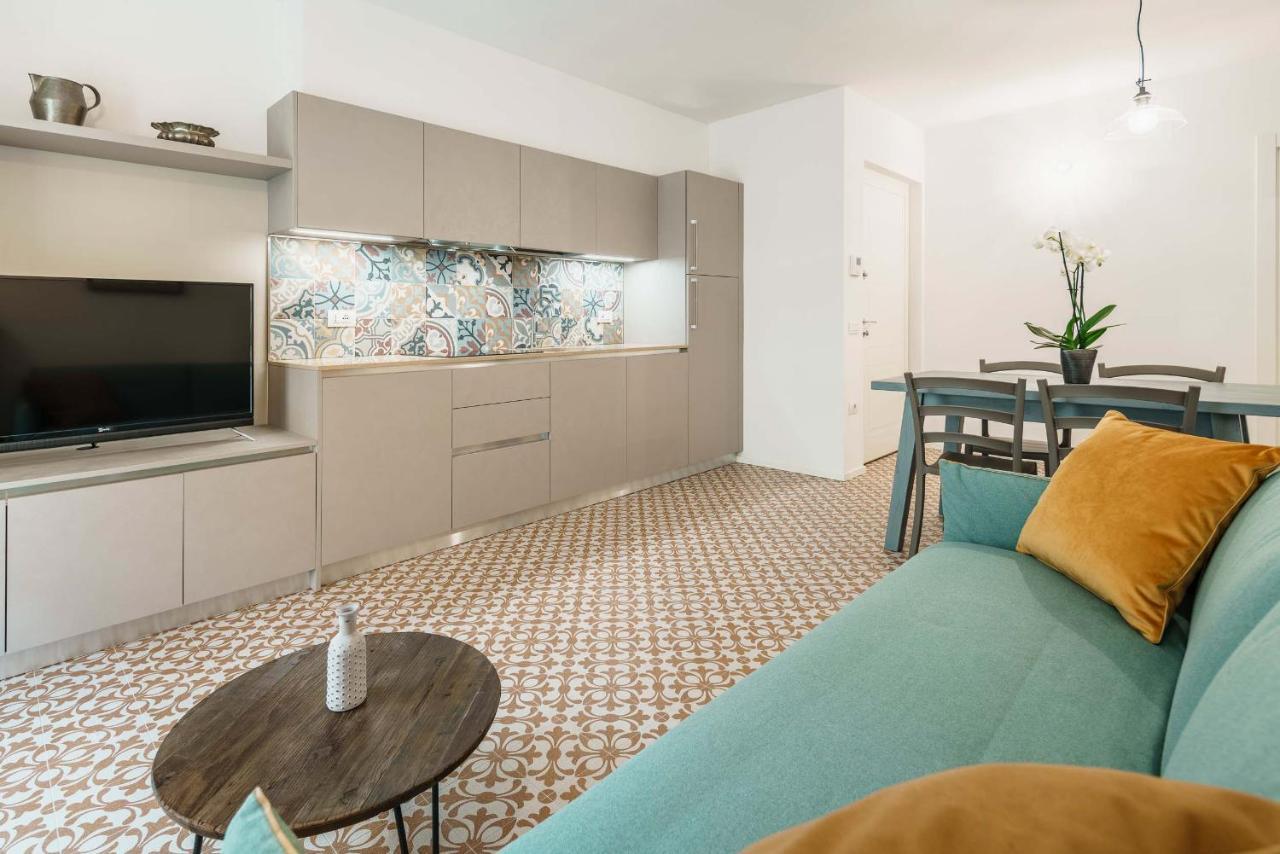 Casa Dei Maestri Luxury Apartments Арко Экстерьер фото